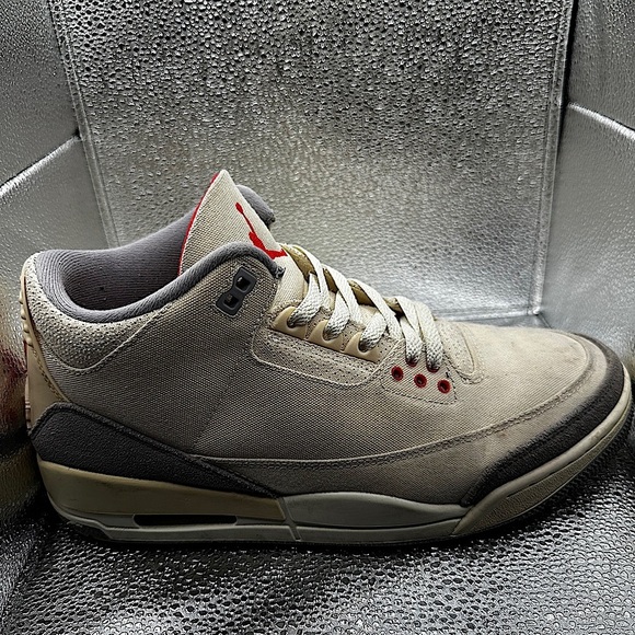 Jordan 3 Muslin Size 9.5M / 11W​